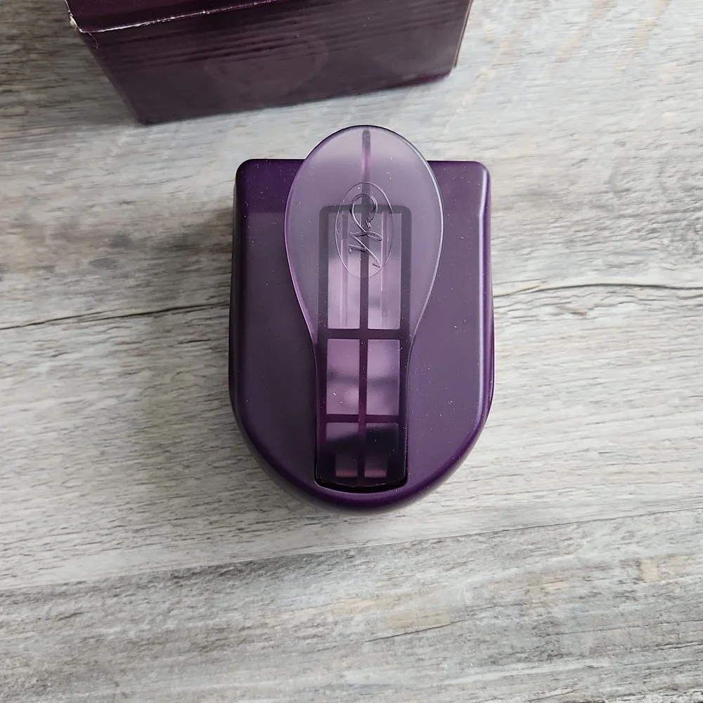 Creative Memories Paisley Maker paper punch.